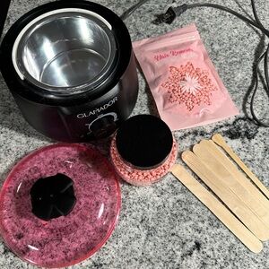 Wax melting pot with wax beads and stir sticks - Hair Removal